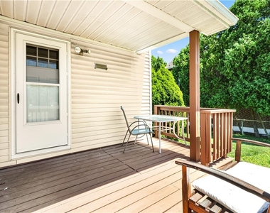 1024 Washington Street - Photo Thumbnail 20