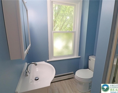 526 Prospect Avenue - Photo Thumbnail 17