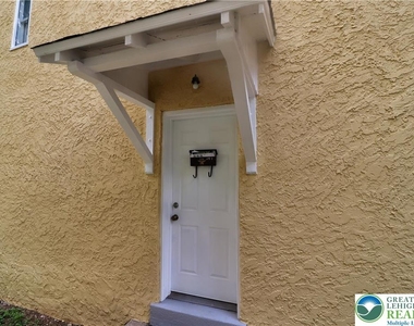 526 Prospect Avenue - Photo Thumbnail 1
