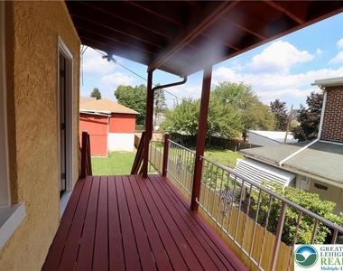 526 Prospect Avenue - Photo Thumbnail 7