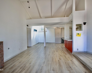 901 Tepic Drive - Photo Thumbnail 14