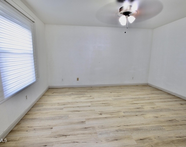 901 Tepic Drive - Photo Thumbnail 34