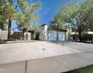 901 Tepic Drive - Photo Thumbnail 2