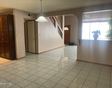 808 Merriman Drive - Photo Thumbnail 21