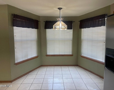 808 Merriman Drive - Photo Thumbnail 24