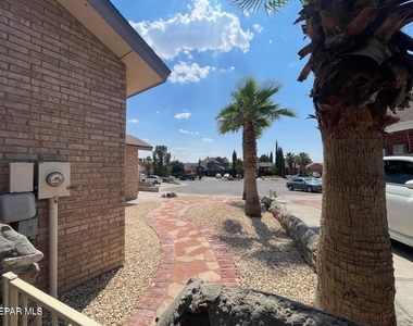 808 Merriman Drive - Photo Thumbnail 34