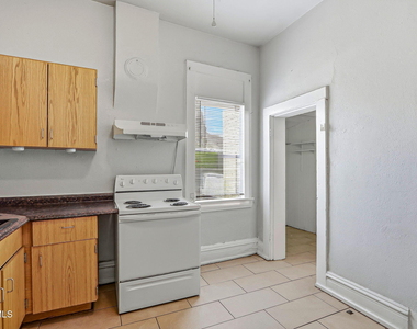 1925 Arizona Avenue - Photo Thumbnail 16