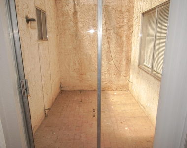3121 Wayside Street - Photo Thumbnail 11