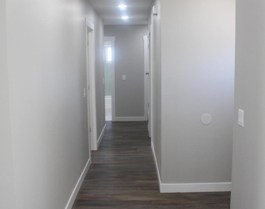 3133 Fierro Drive - Photo Thumbnail 8