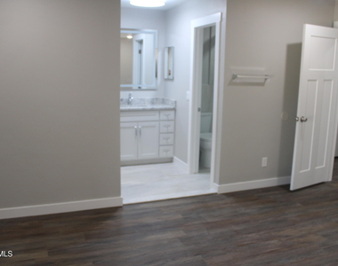 3133 Fierro Drive - Photo Thumbnail 18