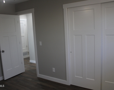 3133 Fierro Drive - Photo Thumbnail 14