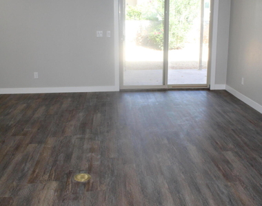 3133 Fierro Drive - Photo Thumbnail 6