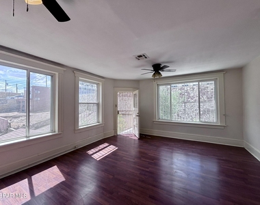215 W Rio Grande Avenue - Photo Thumbnail 21