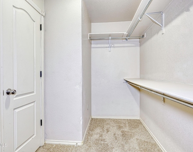 14325 Woods Point Avenue - Photo Thumbnail 25