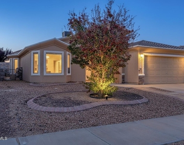 14325 Woods Point Avenue - Photo Thumbnail 37