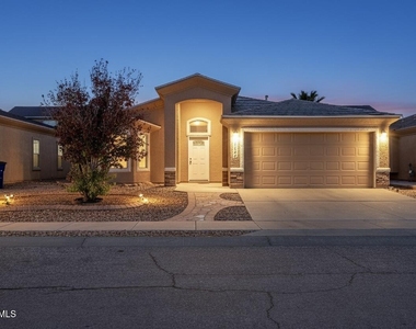 14325 Woods Point Avenue - Photo Thumbnail 36