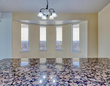 14325 Woods Point Avenue - Photo Thumbnail 13