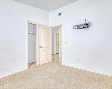 14325 Woods Point Avenue - Photo Thumbnail 17