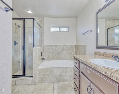 14325 Woods Point Avenue - Photo Thumbnail 29