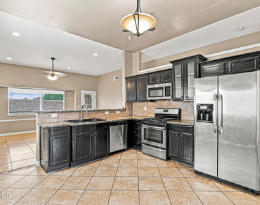 14275 Desert Bush Drive - Photo Thumbnail 3