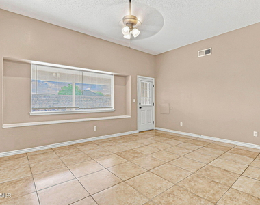 14275 Desert Bush Drive - Photo Thumbnail 8