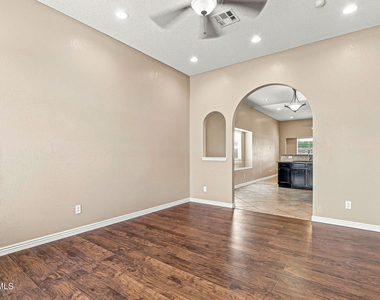 14275 Desert Bush Drive - Photo Thumbnail 7