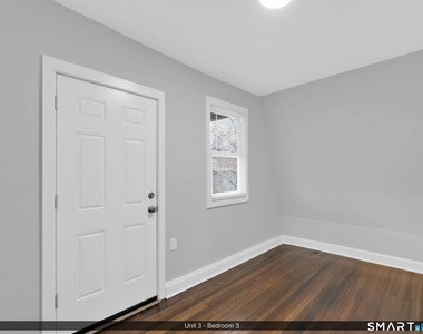 144 Madison Street - Photo Thumbnail 9