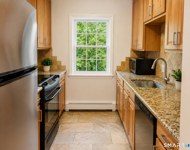 1070 New Haven Avenue - Photo Thumbnail 6