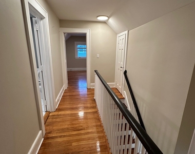 70 Hawthorne Street - Photo Thumbnail 20
