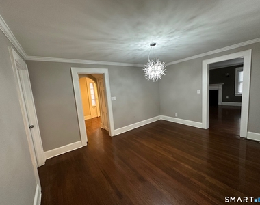 70 Hawthorne Street - Photo Thumbnail 9