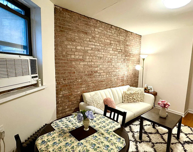 420 East 83rd Street - Photo Thumbnail 3