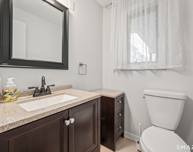 18 Dutton Place Way - Photo Thumbnail 9