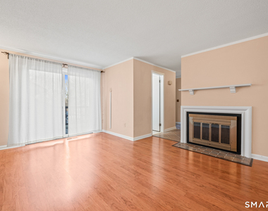 18 Dutton Place Way - Photo Thumbnail 4