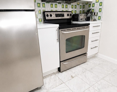 127 Greyrock Place - Photo Thumbnail 25
