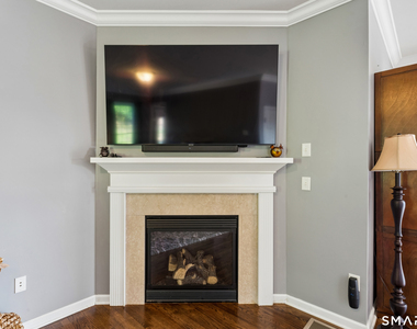 181 Martha Way - Photo Thumbnail 7