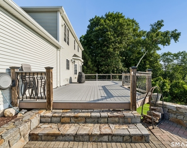 181 Martha Way - Photo Thumbnail 4