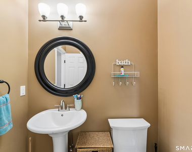 181 Martha Way - Photo Thumbnail 18