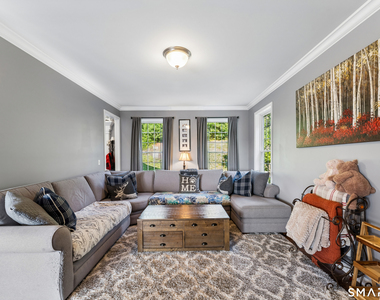 181 Martha Way - Photo Thumbnail 17