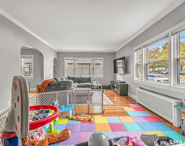 1387 Capitol Avenue - Photo Thumbnail 2