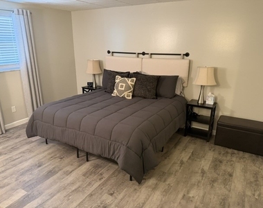 601 Camelot - Photo Thumbnail 9