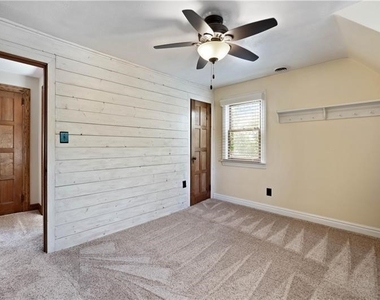 6050 Walton Rd - Photo Thumbnail 27