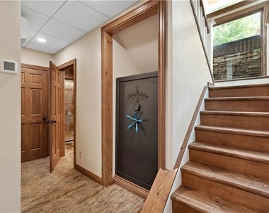 6050 Walton Rd - Photo Thumbnail 24