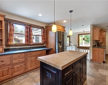 6050 Walton Rd - Photo Thumbnail 11