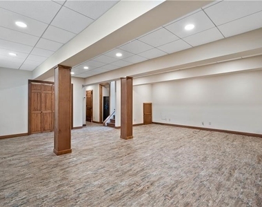 6050 Walton Rd - Photo Thumbnail 22