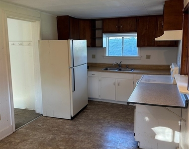 123 Garfield Ave - Photo Thumbnail 2