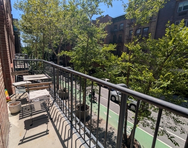 201 East 12th Street, New York, NY 10003 - Photo Thumbnail 4