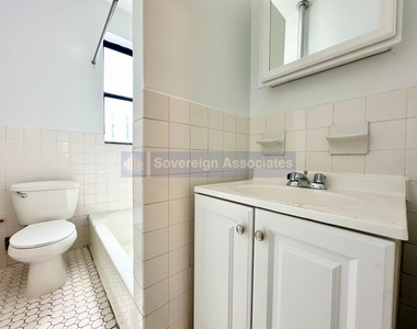 3105 Decatur Avenue - Photo Thumbnail 5
