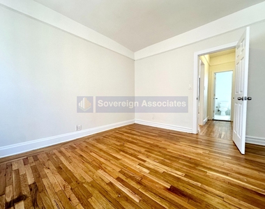3105 Decatur Avenue - Photo Thumbnail 3