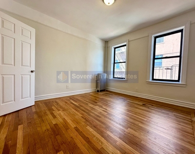 3105 Decatur Avenue - Photo Thumbnail 2