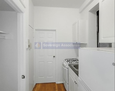 208 West 82nd Street - Photo Thumbnail 7